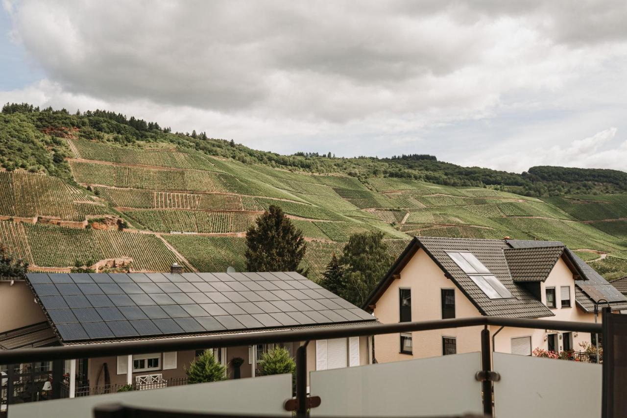 Wein- Und Gaestehaus Schwaab&Sohn Ерден Екстериор снимка
