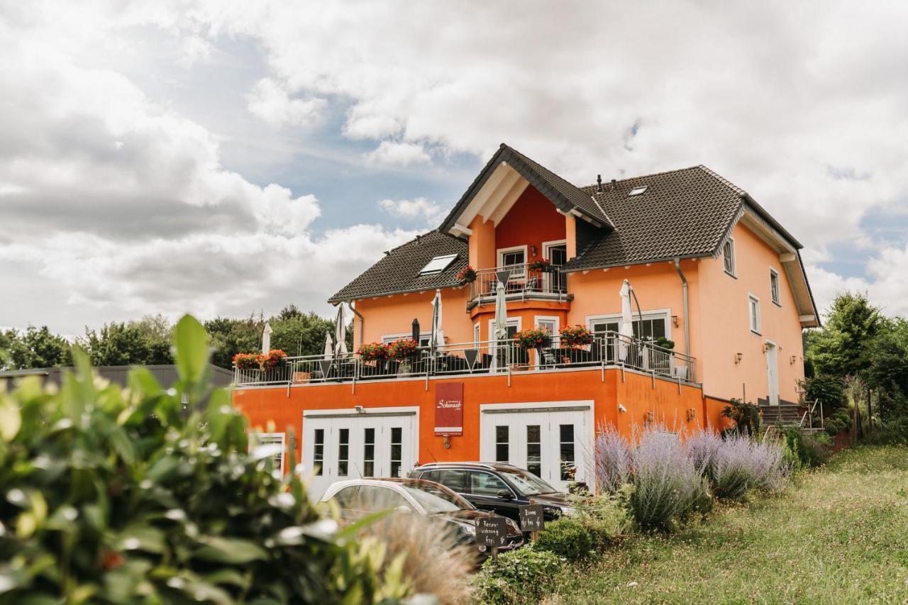 Wein- Und Gaestehaus Schwaab&Sohn Ерден Екстериор снимка